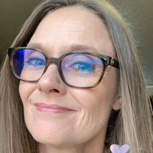 Meet your Posher, Joann